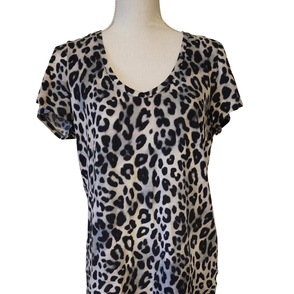 Leopard Print Short Sleeve Top